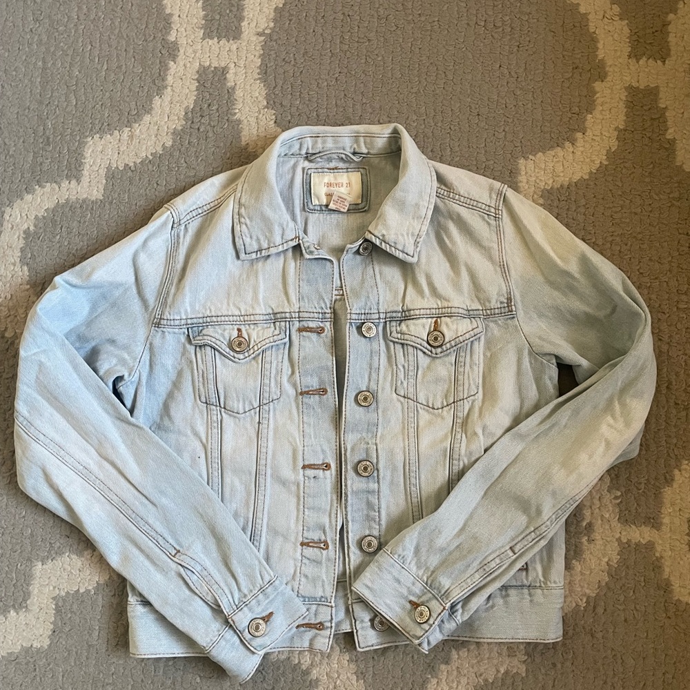 Forever 21, light wash denim jacket, woman’s size small. Good condition